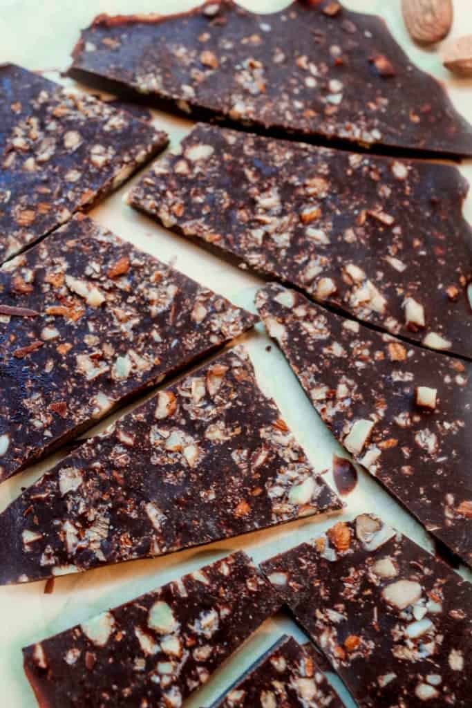 Easy and simple way to make delicious homemade Vegan Chocolate from scratch with only four ingredients! #veganchocolate #chocolate #chocolaterecipe